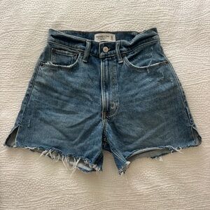 Curve Love High Rise 4" Mom Short 24/00